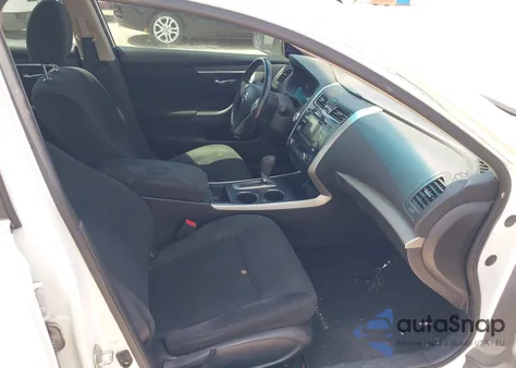 2015 Nissan Altima 2.5 Sv z USA, uszkodzony, nr VIN 1N4AL3AP6FC173155